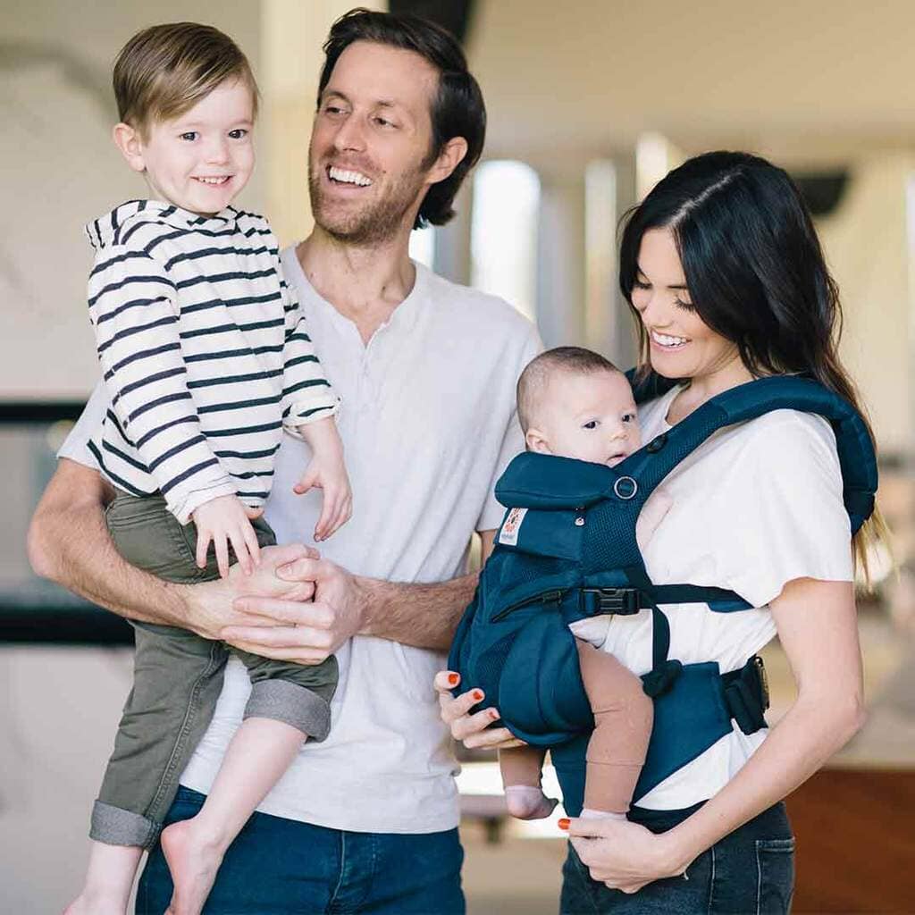 Porte Bébé - BreathBabyBag™ - Bleu Marine - Vie Bébé